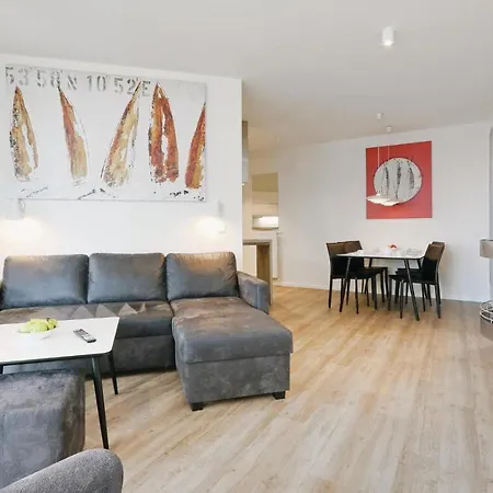 Apartment 2 Bedroom Stunning In Travemuende